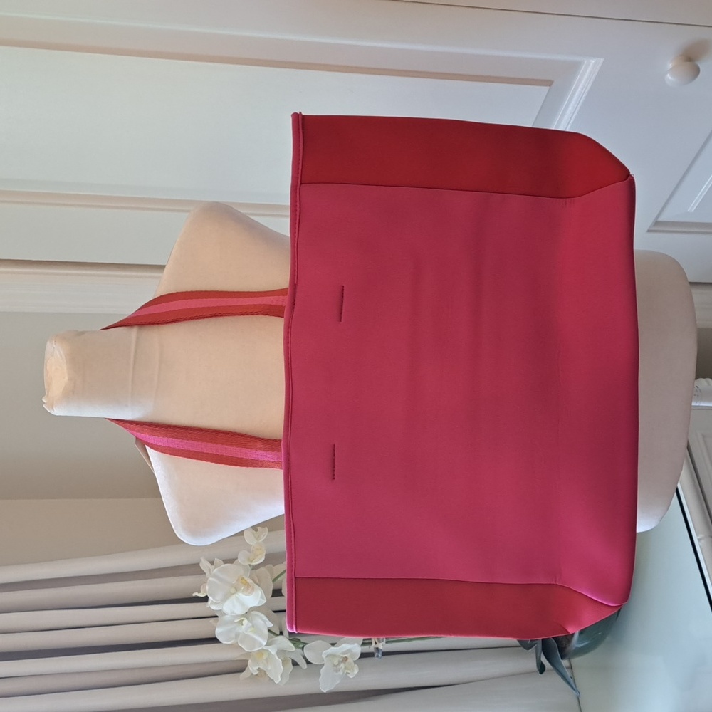NWT Summersalt Womens Hot Pink/Red Neoprene Beach Tote 15"x13"x5"